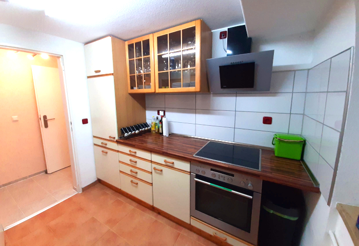 K&uuml;chenzeile in der Ferienwohnung am Steigerwaldrand