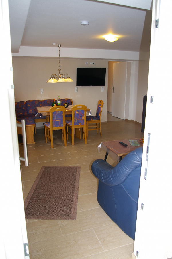 Haust&uuml;r der Ferienwohnung "Am Steigerwaldrand" - www.apartment-steigerwald.de